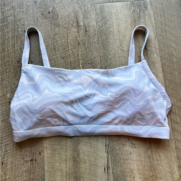 NWOT Abercrombie and Fitch Curve Love Marble Bikini Top - Picture 2 of 6